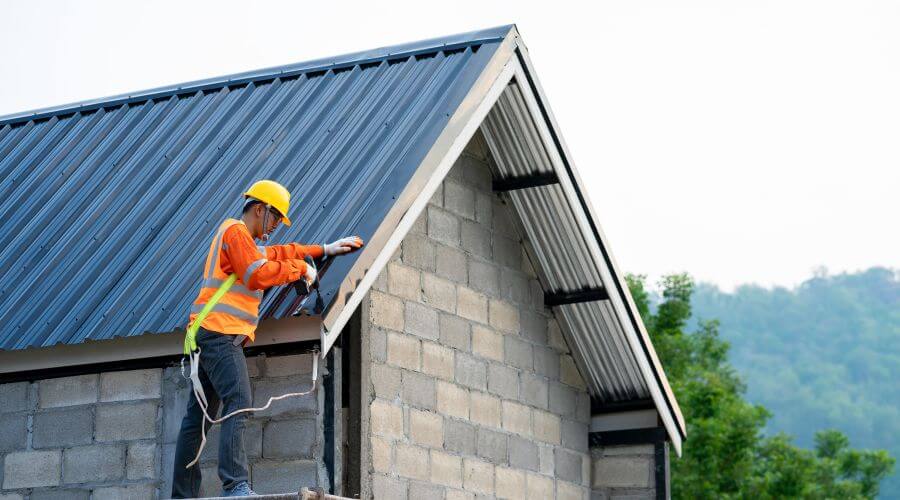 Expert new roof installation services in Norway, KS